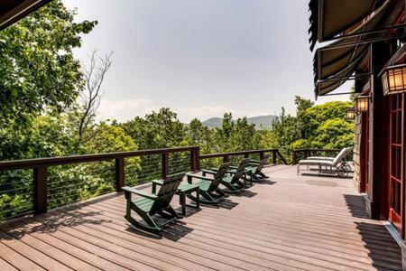 Вилла Mountain House Гатлинбург Экстерьер фото