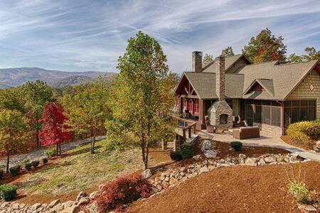 Вилла Mountain House Гатлинбург Экстерьер фото